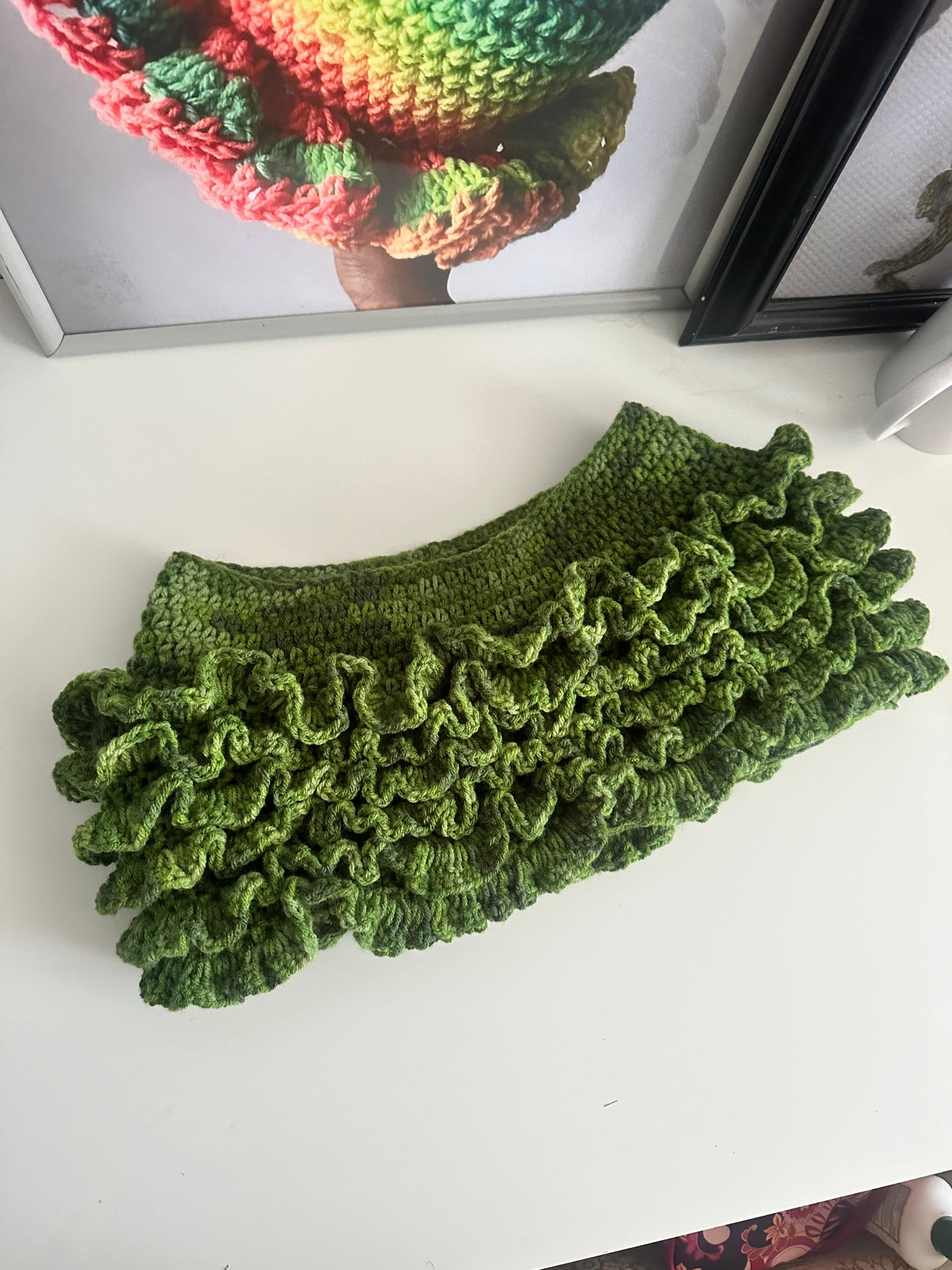 PATTERN! crochet mini ruffled skirt